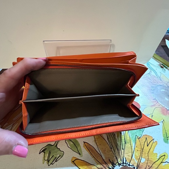 Bottega Veneta Intrecciato Nappa Leather Orange Flap Wallet - Picture 16 of 17